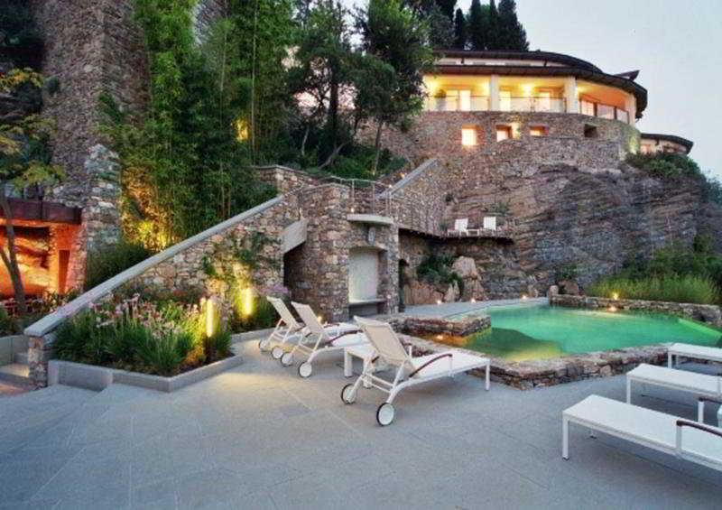 Eden Rock Apart-hotel 4*